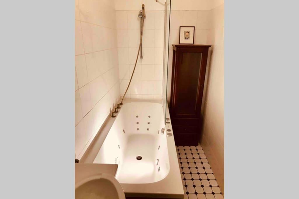 Best Location, Beautiful And Quiet Old Town Apt. Tallinn Ngoại thất bức ảnh